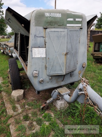Zespół spalinowo-elektryczny PAD-30-3/400/P1 (30 kW, 380 V, 50 Hz) na przyczepie 1-os. (ładowność 1,5 t) 